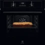 Духовой шкаф электрический Electrolux EOF3H40BK