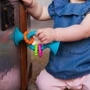 Прорізувач-брязкальце на присосках Fat Brain Toys pipSquigz Loops бірюзовий (F166ML): Колір бирюзовый