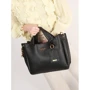 Женская сумка тоут GUESS ZED SMALL GIRLFRIEND CARRYALL черная (HWVB8683220-BLA): Тип Сумки