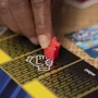Настільна гра Hasbro Monopoly Монополія Бонуси без кордонів (рус) (E8978) фото 13