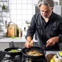 Набор сковородок KitchenAid CFA 2 шт. (CC005685-001): Материал корпуса Алюминий