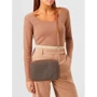 Женская сумка кросс боди Michael Kors JET SET LG EW CROSSBODY темно-коричневая (32F1GJ6C7B200): Фактура Сафьяно, Матовая