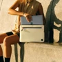 Native Union Ultralight Sleeve Case Sandstone (STOW-UT-MBS-SAN-13) для MacBook 13": Тип аксесуара чехол