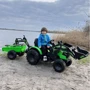 Детский электромобиль Bambi Racer трактор с прицепом, зеленый (M 4847EBLR-5(24V)): Вид трактор