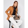 Женская сумка кросс боди GUESS AVIANA CAMERA BAG темно-бежевая (HWJC8414140-LBL): Пол Женский