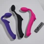 Безремневой страпон с вибрацией Strap-On-Me Vibrating Fuchsia M, регулируемый, пульт ДУ