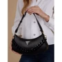 Женская сумка багет GUESS CORINA TOP ZIP SHOULDER BAG черная (HWVP8766180-BLA): Фактура Гладкая, Матовая