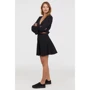 Спідниця H & M 1896268 44 чорна кльош до середини стегна