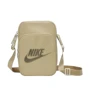 Сумка на плече Nike Heritage Crossbody - Mtlc M 4L хакі Уні 18x7.5x23 см (FB3041-276): Тип Сумка на плечо