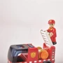 Іграшкова пожежна машина Hape із сиреною (E3737)
