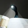 Закладка-ліхтарик Flexilight - Чорний стиль (FLBLK): Установка На столі