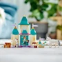 Конструктор LEGO Disney Princess Развлечения в замке Анны и Олафа 108 деталей (43204)