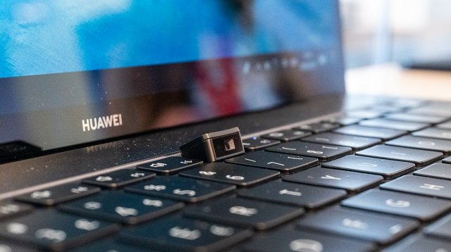 клавиатура и веб-камера MateBook X Pro