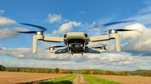 FPV и обычные дроны