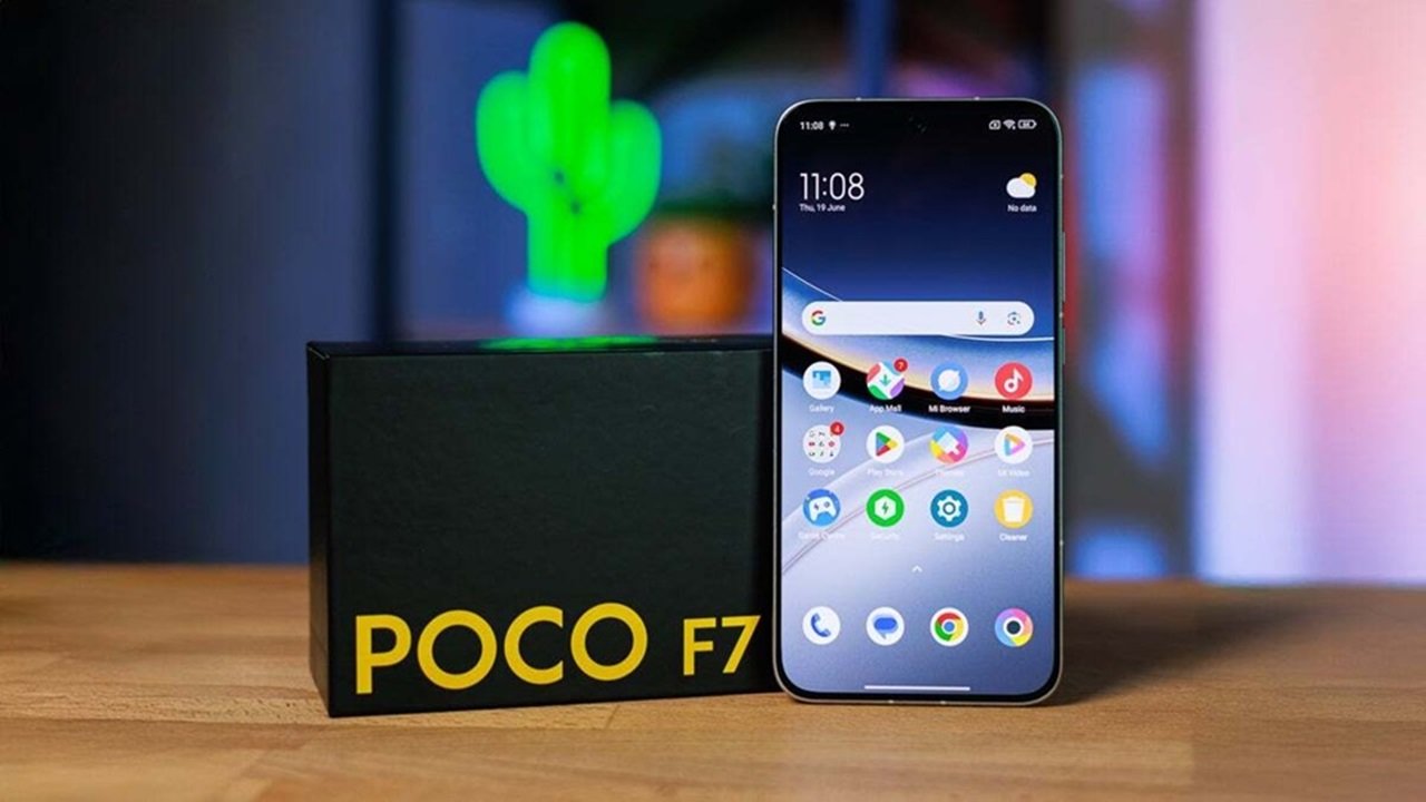 POCO F7: дисплей