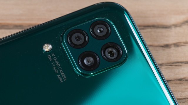 камери Huawei P40 lite
