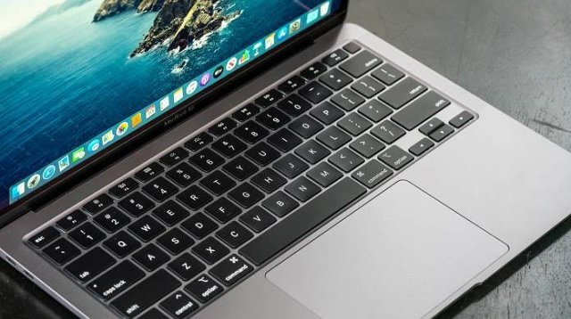 Клавиатура MacBook