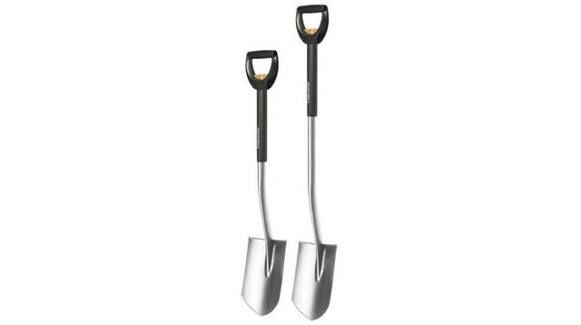 Лопата штыковая Fiskars SmartFit (1001567)